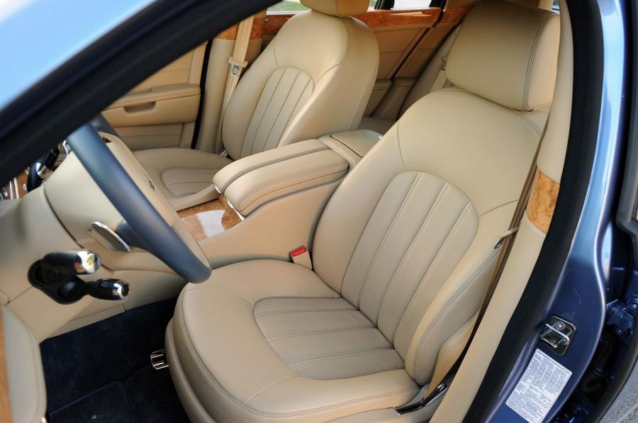  Bentley Mulsanne 2011 года  (фото 27 из 70)